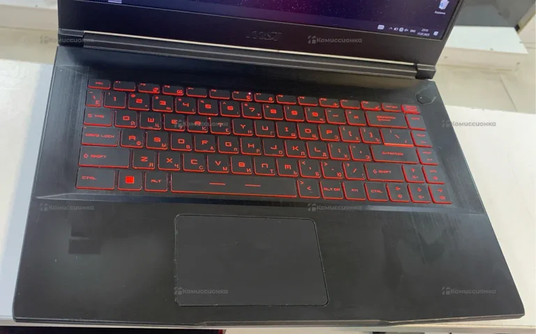 Ноутбук MSI