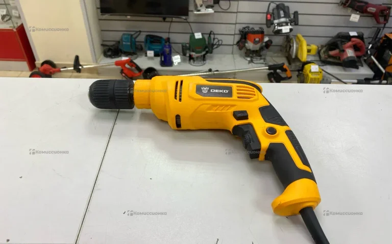 дрель Deko DKID700