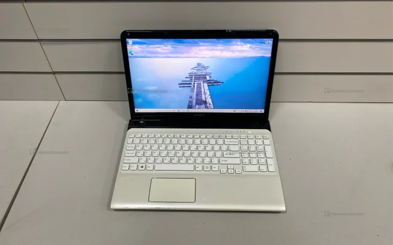 Ноутбук Sony Pentium 2020M/4RMAM/128SSD
