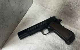 страйкбольный пистолет Colt