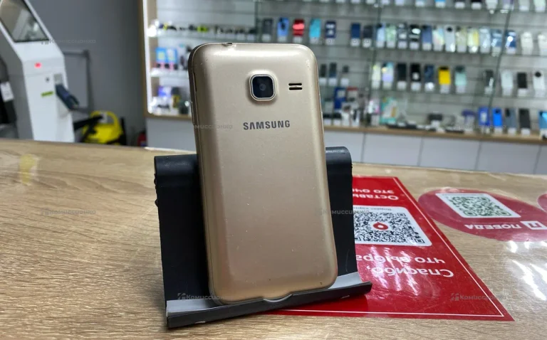 Samsung Galaxy J1 Mini SM-J105H 1/8 ГБ