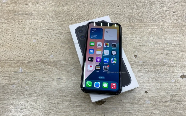 Apple iPhone 11 4/64 ГБ