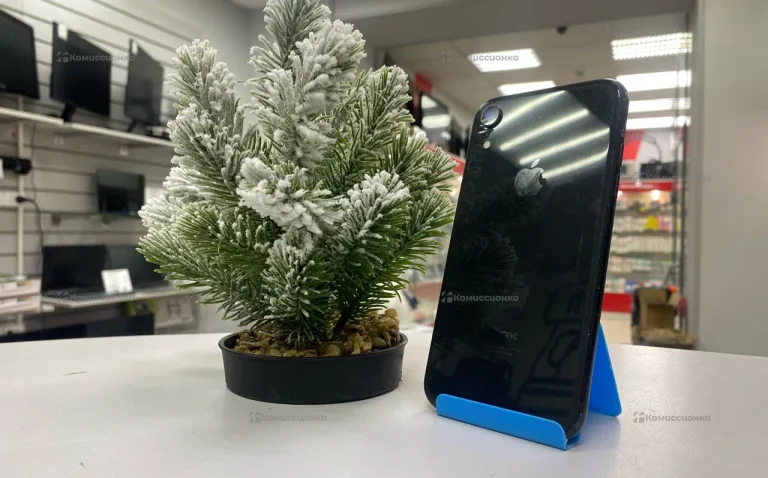 Apple iPhone XR 3/64 ГБ
