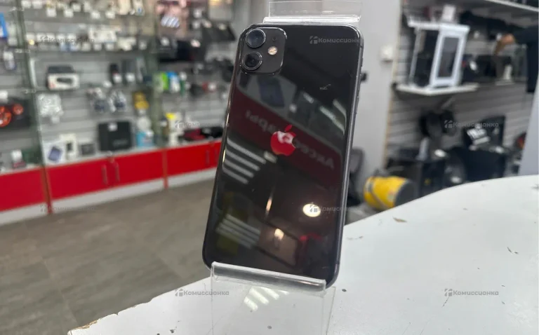 Apple iPhone 11 4/64 ГБ