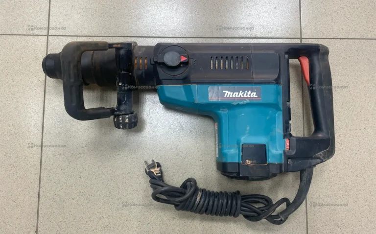 Перфоратор makita HR5001C