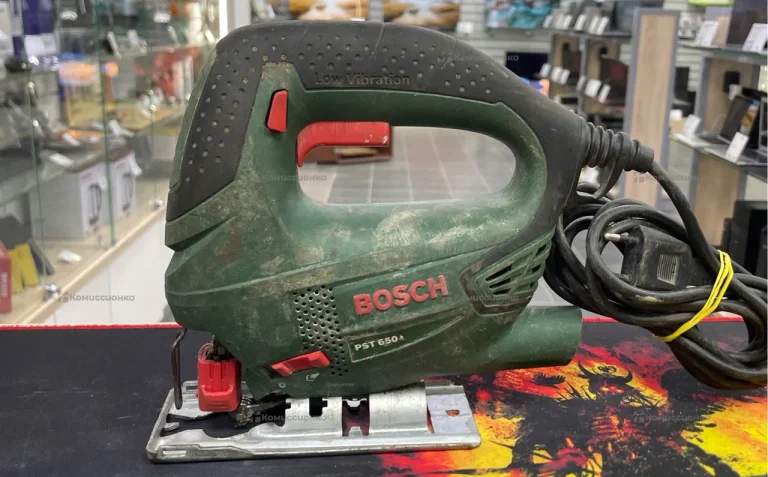 Электролобзик Bosch PST 650