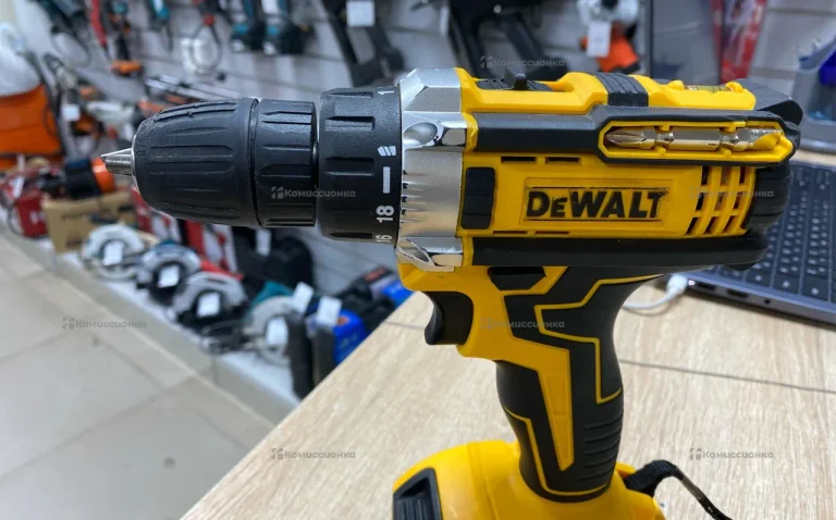 Дрель шуруповерт аккумуляторный реплика DEWALT Bru
