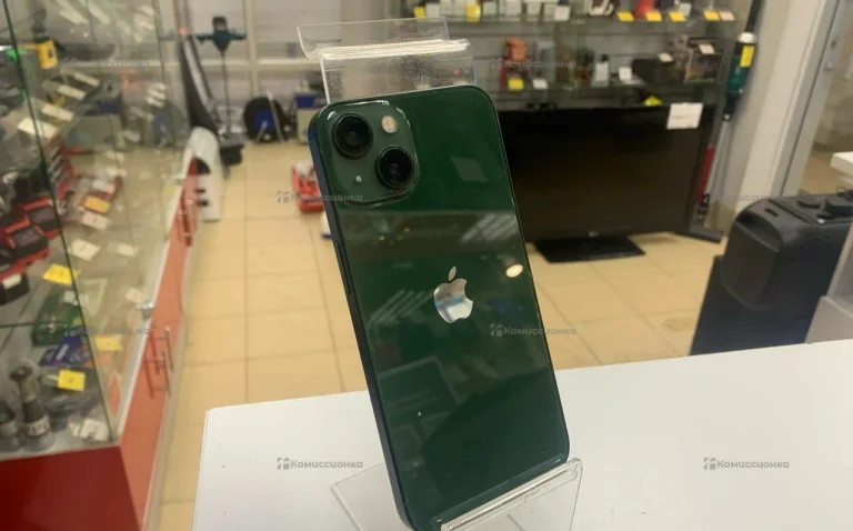 Apple iPhone 13 4/256 ГБ