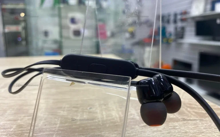 Наушники  JBL