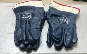 Купить Перчатки Супер нитрос р11 2пары б/у , в Энгельс Цена:150рублей