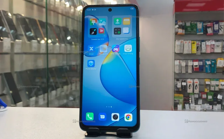 Infinix Hot 12 Play 4/64 ГБ