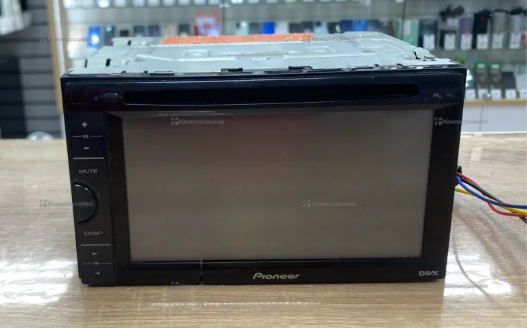 Автомагнитола  pioneer avh-160d