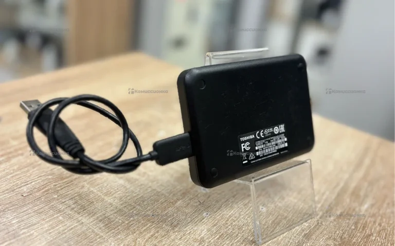 Внешний жесткий диск  1Tb