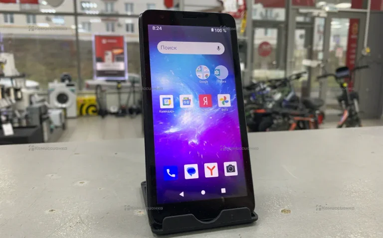 ZTE Blade L8 1/32 ГБ