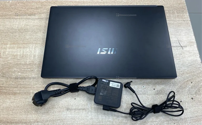 Ноутбук  MSI