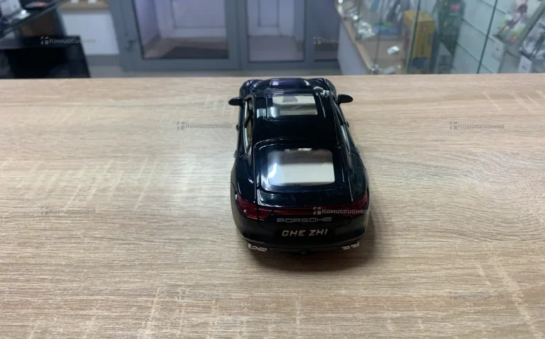 Машинка porche черный
