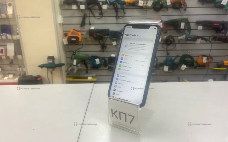 Apple iPhone 11 4/128 ГБ