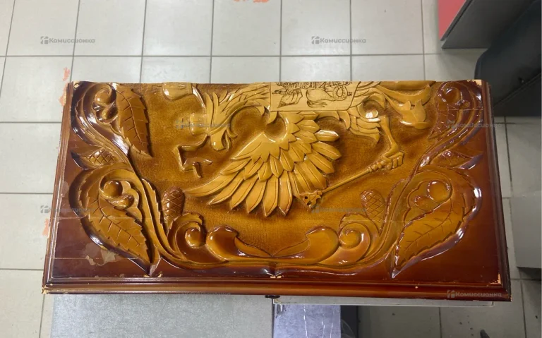 Нарды с гербом
