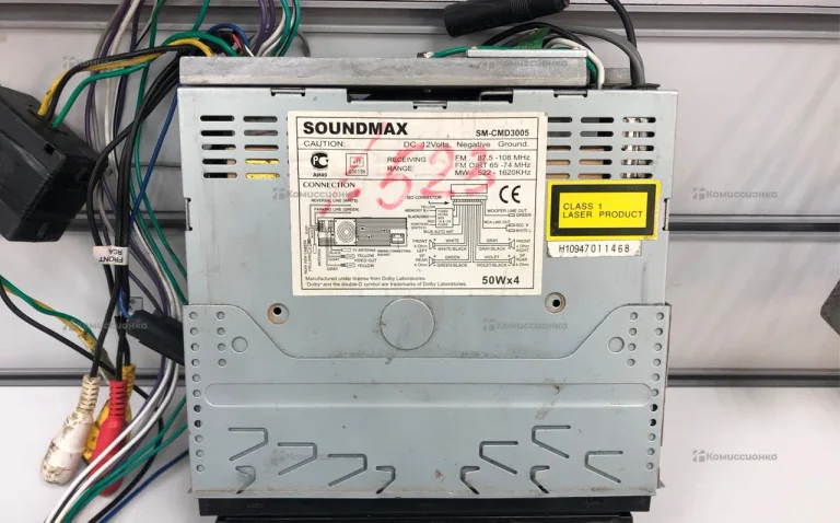 Автомагнитола SOUNDMAX SM-CMD3005