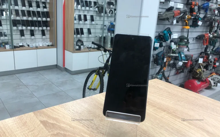 Infinix Smart 8 4/128 ГБ
