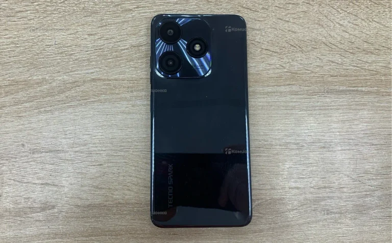 Tecno Spark 10C 4/64 ГБ