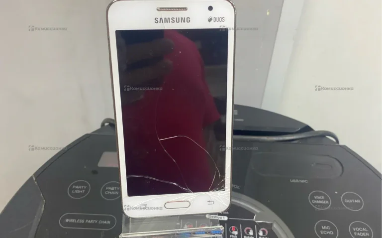 Samsung Galaxy J1 0/4 ГБ