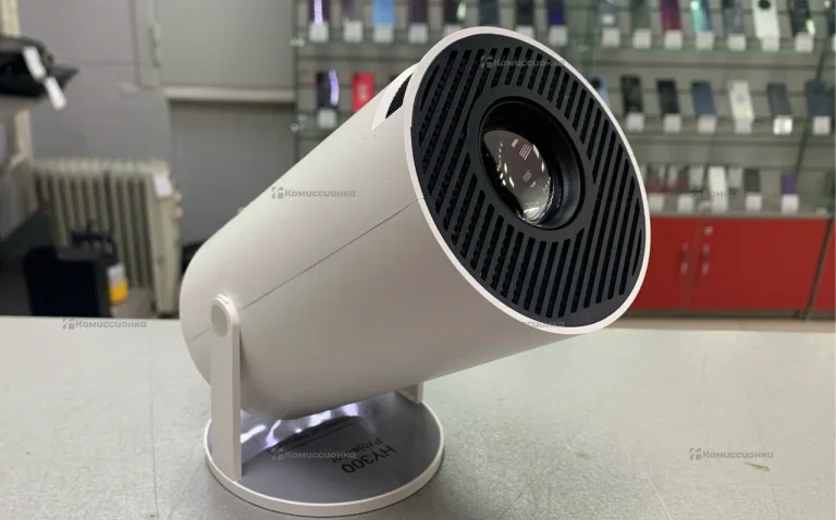 Проектор  HY300