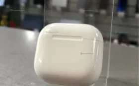 AirPods 4 с шумоподавлением
