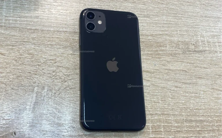 Apple iPhone 11 4/128 ГБ