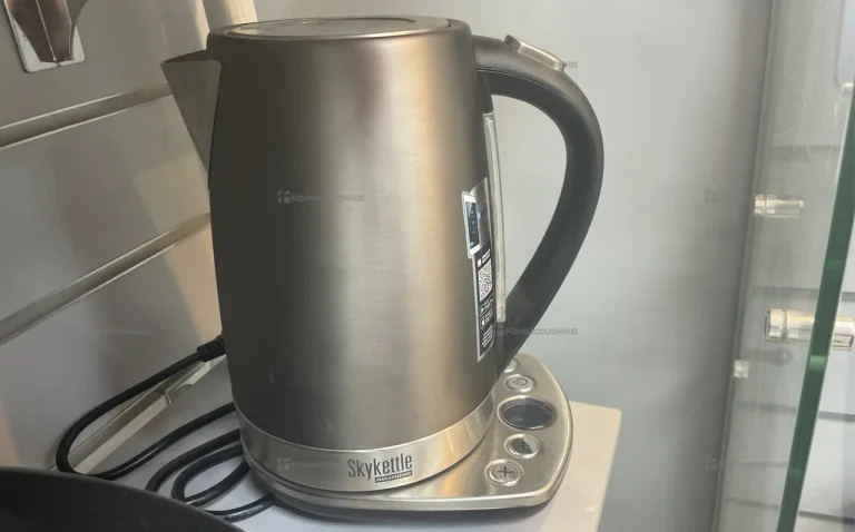 Чайник Redmond RK-M173S