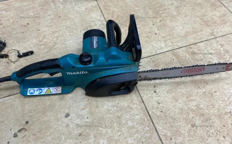 Цепная пила makita UC3520A