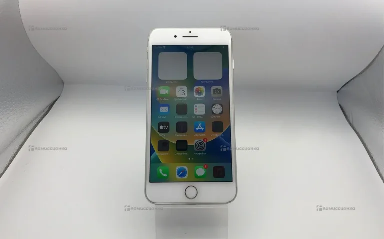 Apple iPhone 8 Plus 3/64 ГБ