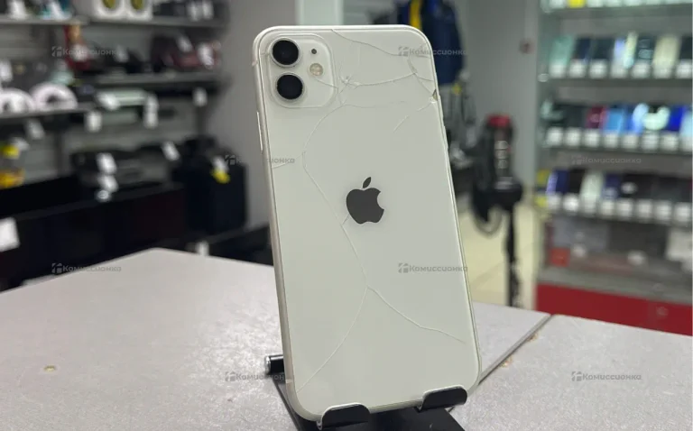 Apple iPhone 11 4/128 ГБ