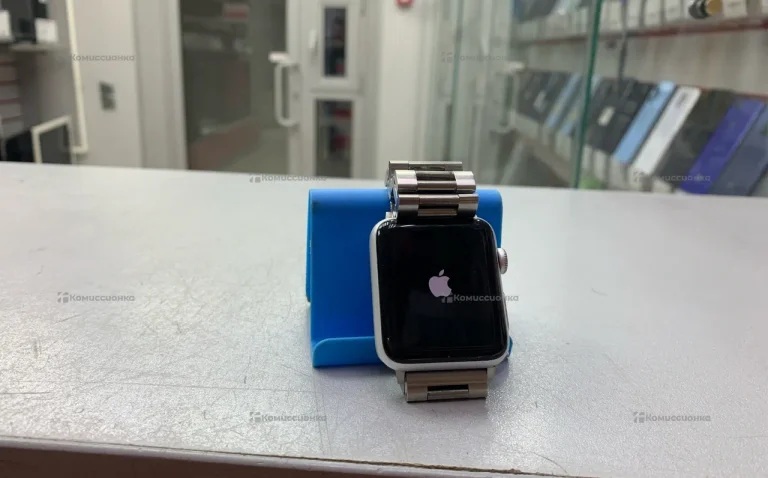 Часы Apple Watch 3