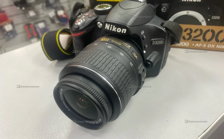 Фотоаппарат  NIKON D3200