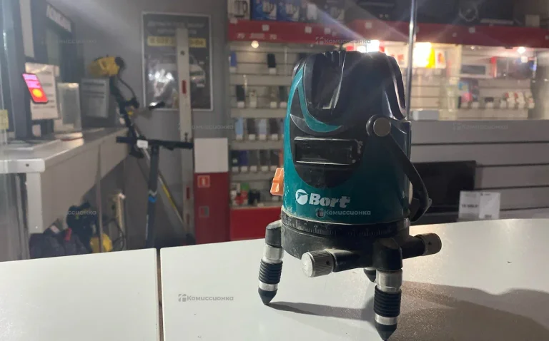 Лазерный уровень BORT BLN-15-K