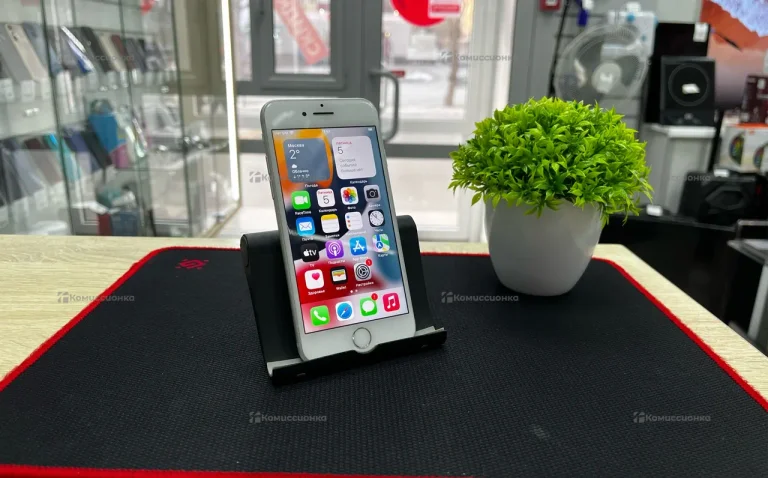 Apple iPhone 7 2/32 ГБ