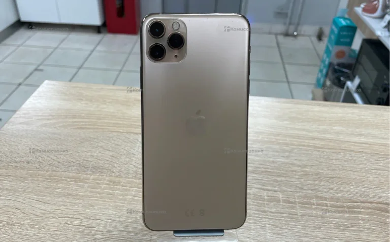 Apple iPhone 11 Pro Max 4/64 ГБ