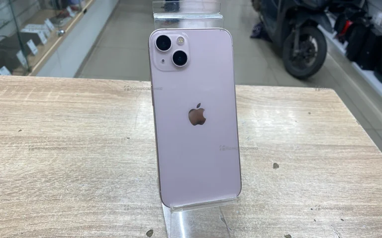 Apple iPhone 13 4/128 ГБ