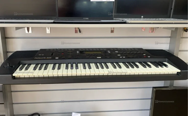 Синтезатор Roland E68