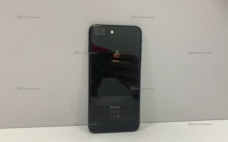 Apple iPhone 8 Plus 3/64 ГБ