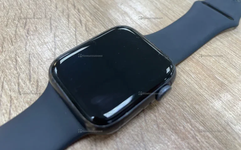 Часы  Apple Watch 6 44mm