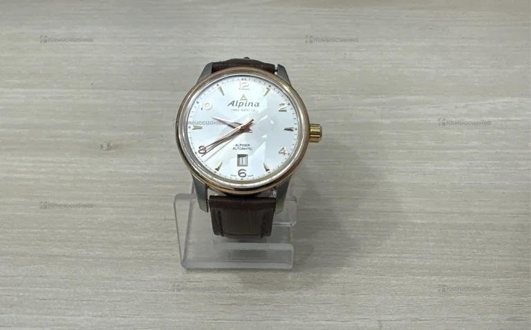 Часы  Alpina Alpiner