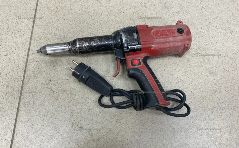 Заклепочник Skytools SK1008