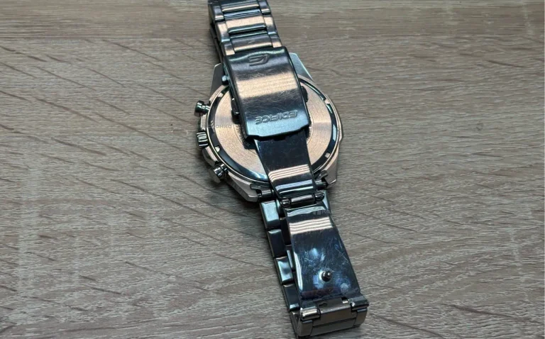 Часы Casio EFR-571
