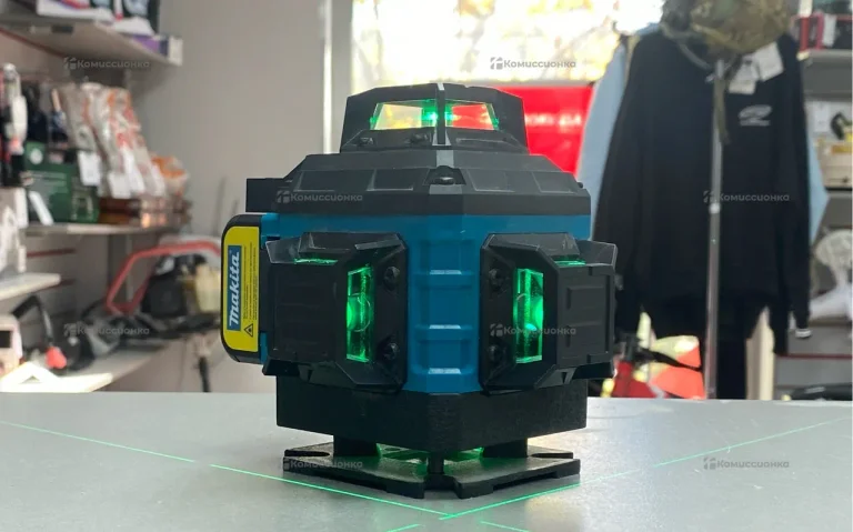 Лазерный уровень Makita реплика 16D