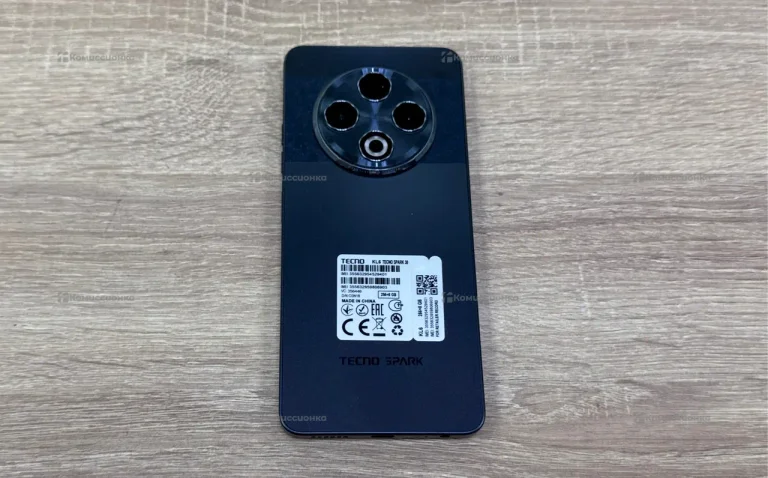 Tecno Spark 30 8/256 ГБ