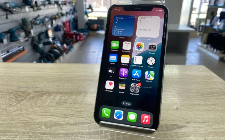 Apple IPhone XR 64 gb.