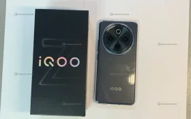 Vivo iQOO 10 12/512 ГБ