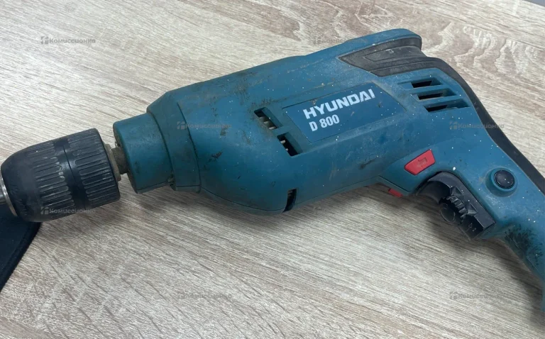 D800 Дрель hundai